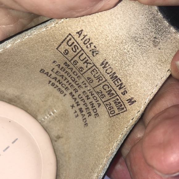 ROCKPORT Walkability Black Leather Ankle Strap Crisscross Vamp Flat Sandals S/9 - Picture 8 of 11